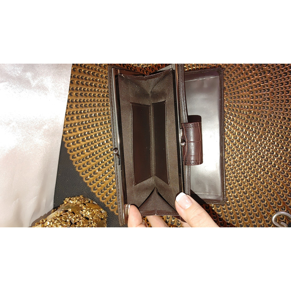 Brighton Wallet - Picture 7 of 7